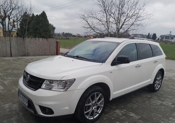 Fiat Freemont cena 46900 przebieg: 186000, rok produkcji 2014 z Dębica małe 46